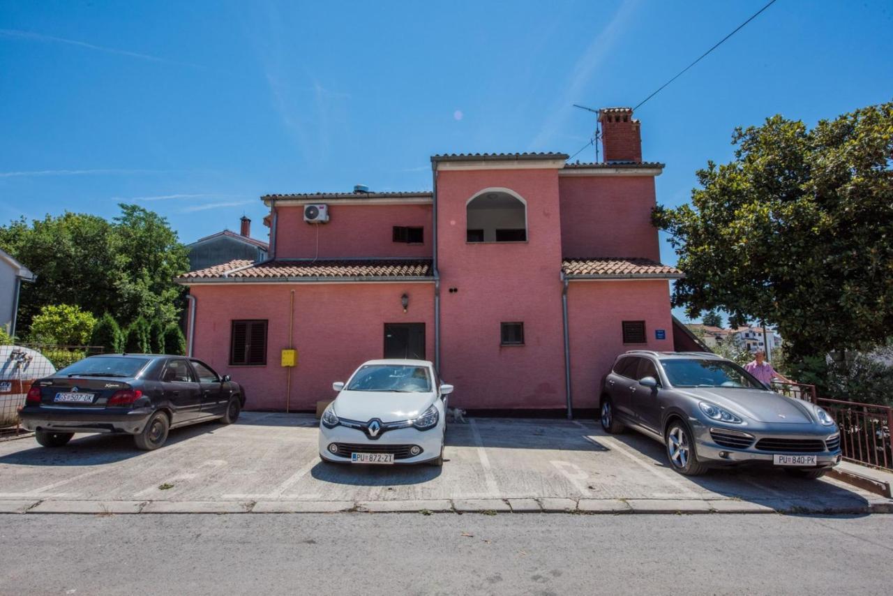 Two Bed Rooms Fortuna Near The Beach Porec Exterior photo
