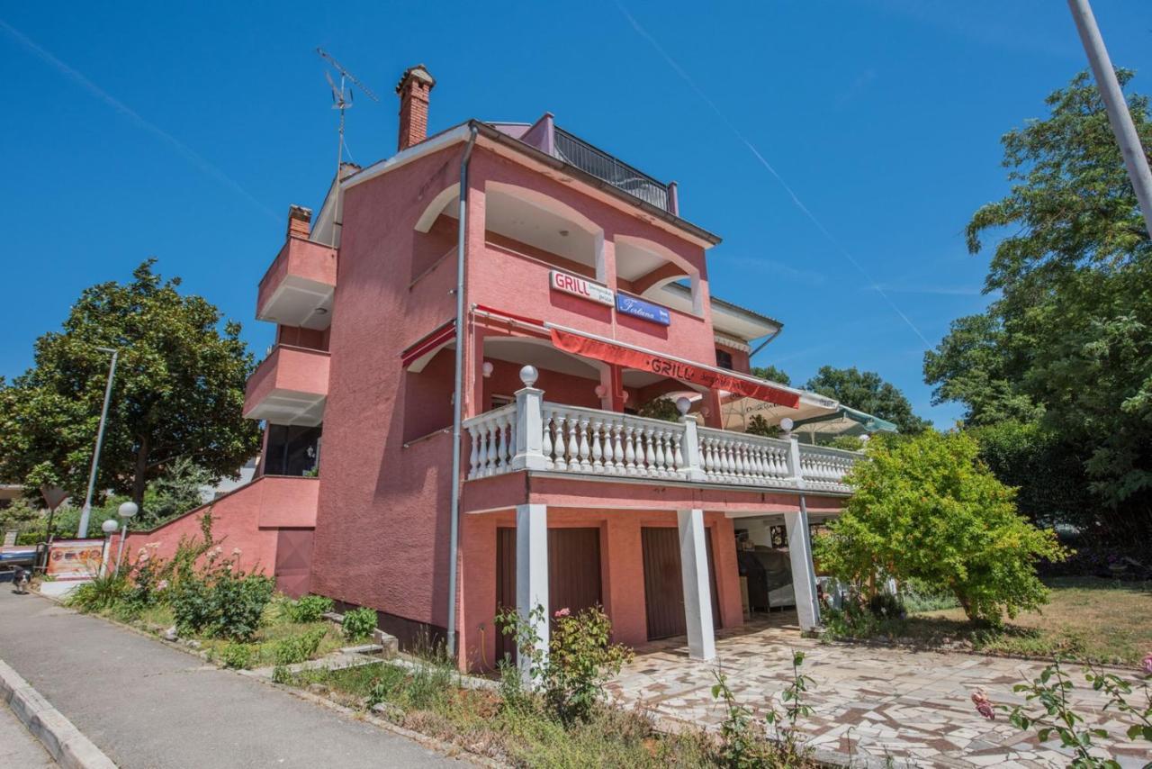 Two Bed Rooms Fortuna Near The Beach Porec Exterior photo